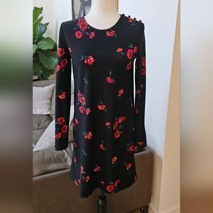 Mango black with red flowers